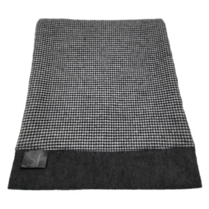 Black and white houndstooth patterned double sided neck scarf
